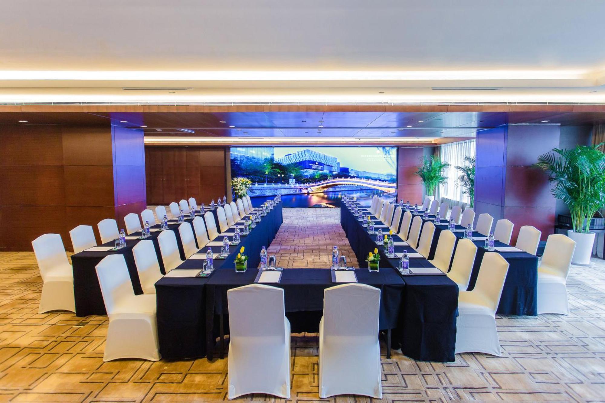Intercontinental Jinan City Center By Ihg Екстериор снимка
