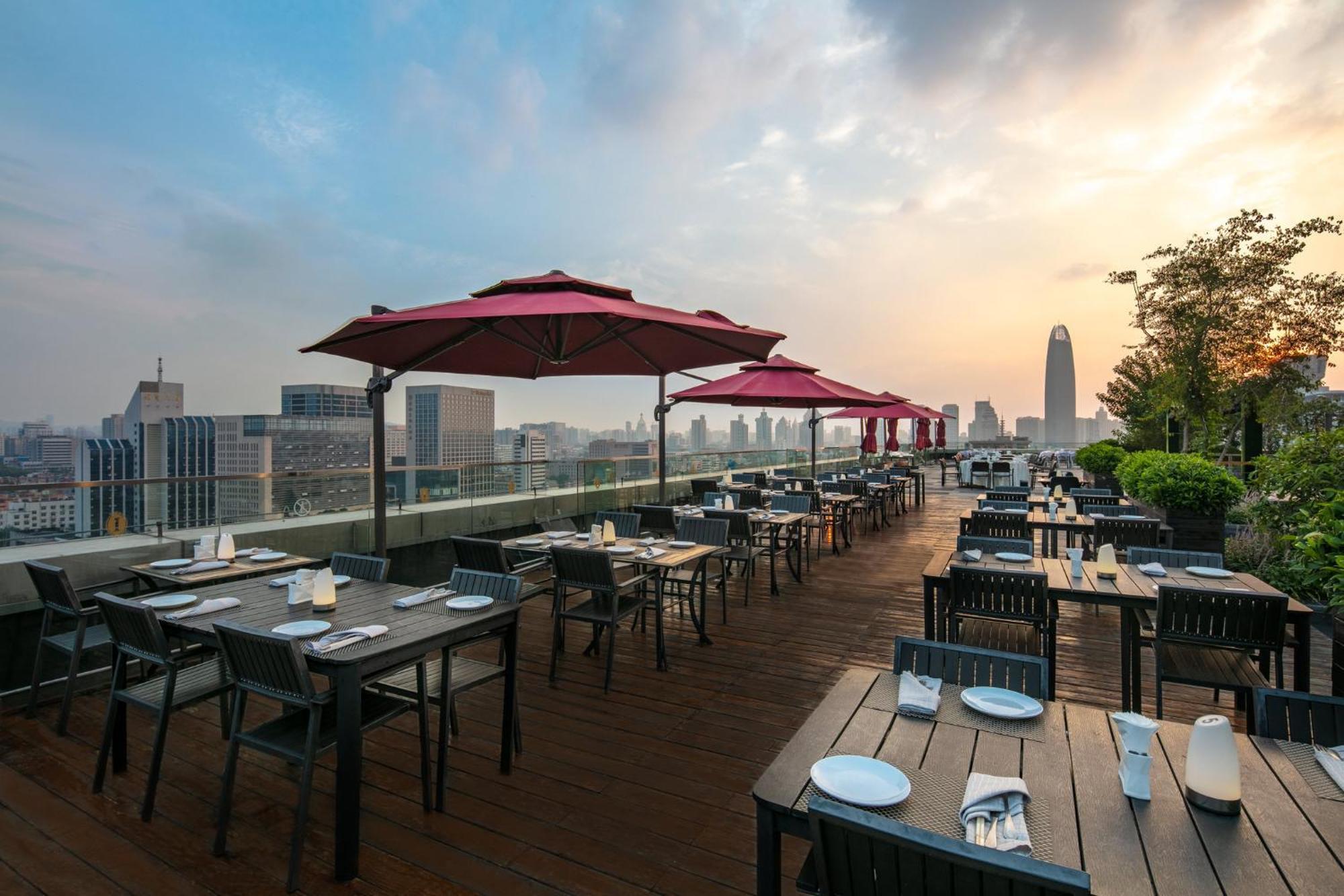 Intercontinental Jinan City Center By Ihg Екстериор снимка
