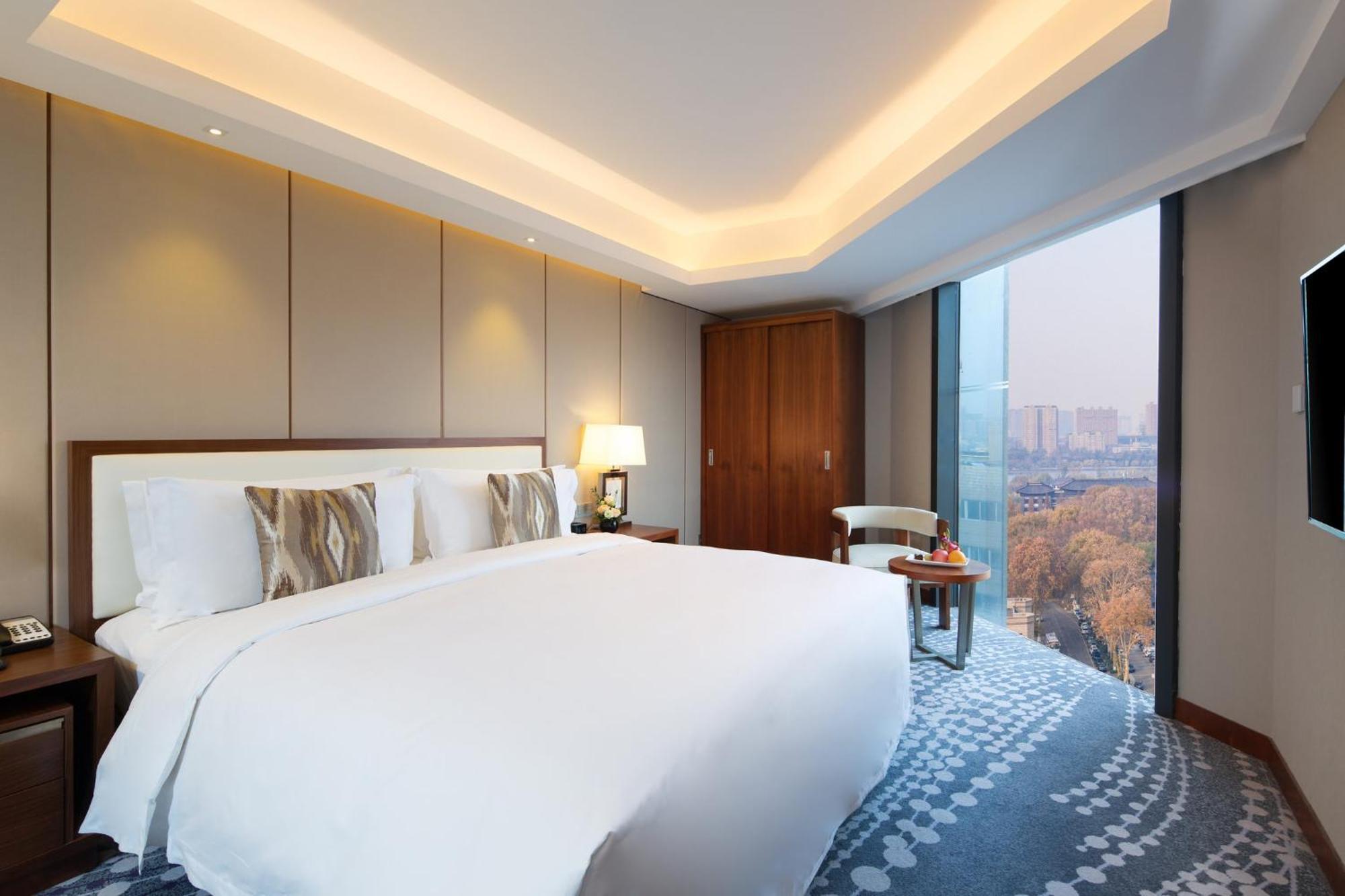 Intercontinental Jinan City Center By Ihg Екстериор снимка