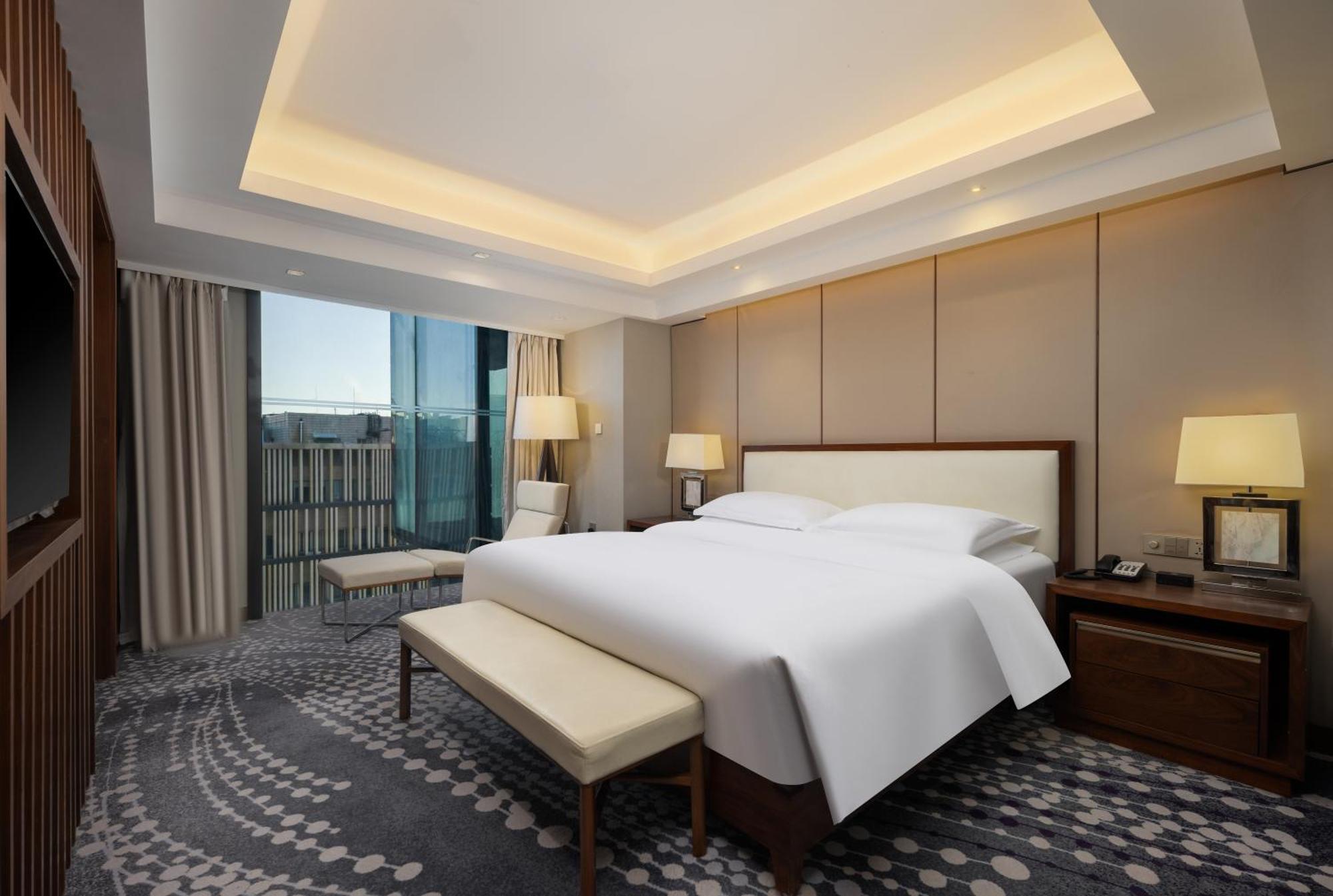 Intercontinental Jinan City Center By Ihg Екстериор снимка